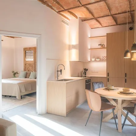 Lacomuna Oasis Girona